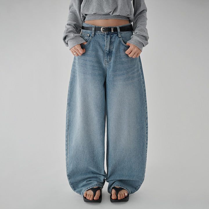 [Hobbit] Washed Denim Wide Curved Pants - 2 Colors