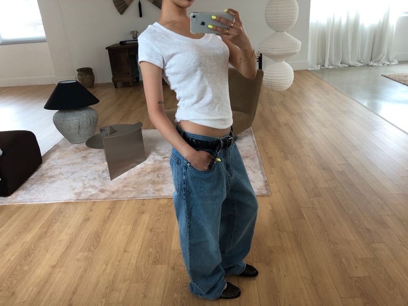 SOFT U-NECK TEE
