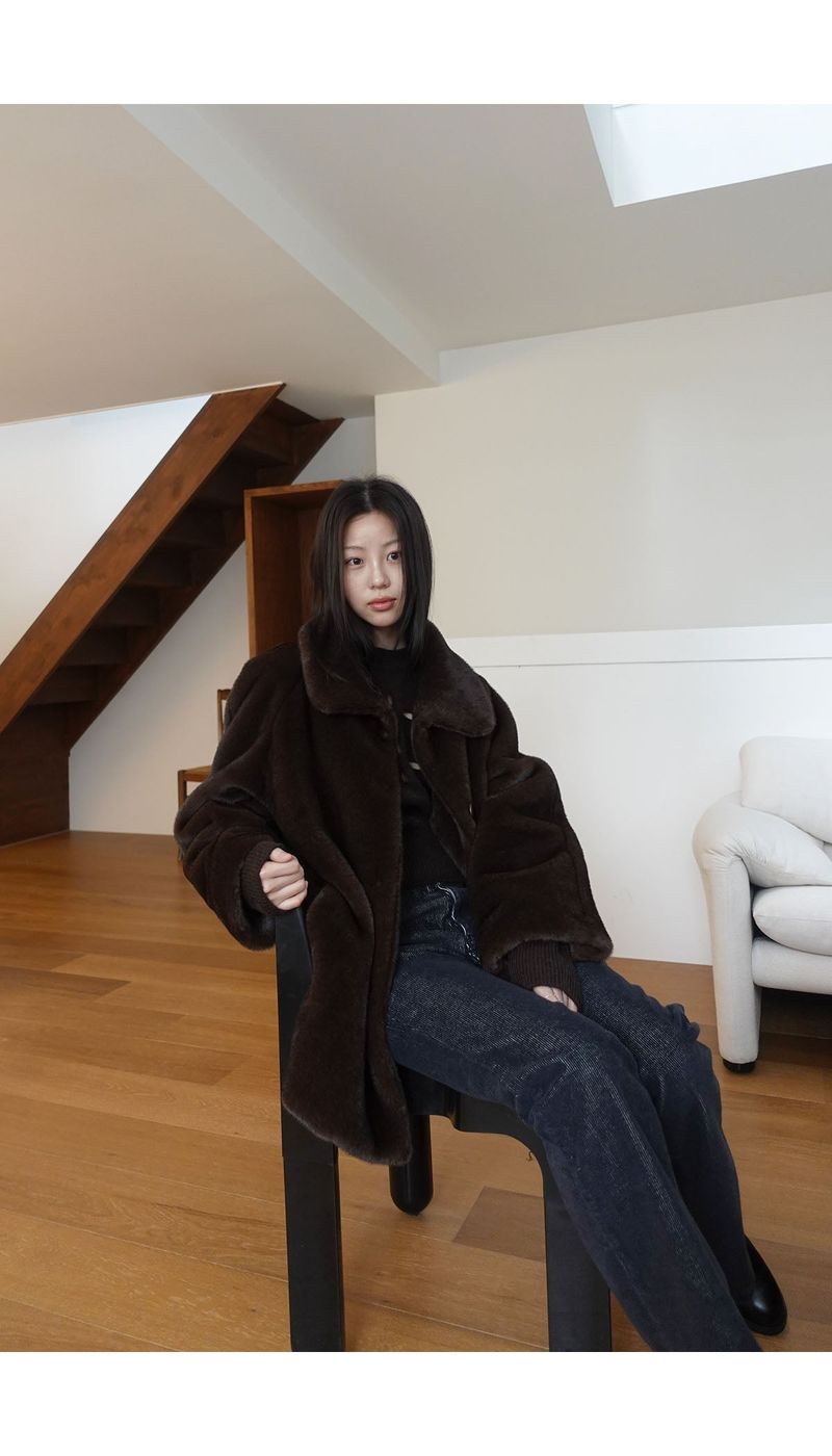grandma brown fur coat