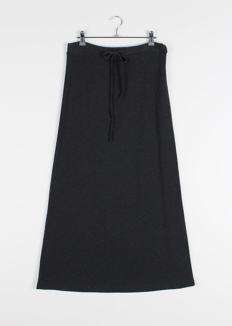 LOW FLOW LONG SKIRT