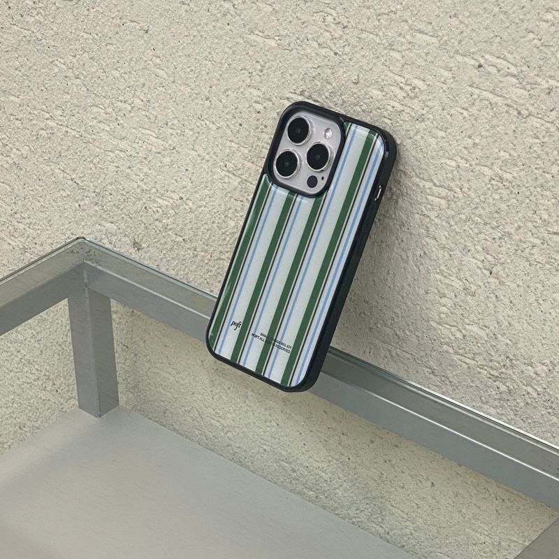 poft（ポフト）の「epoxy green & blue stripe pattern case（Smartphone Accessories）」