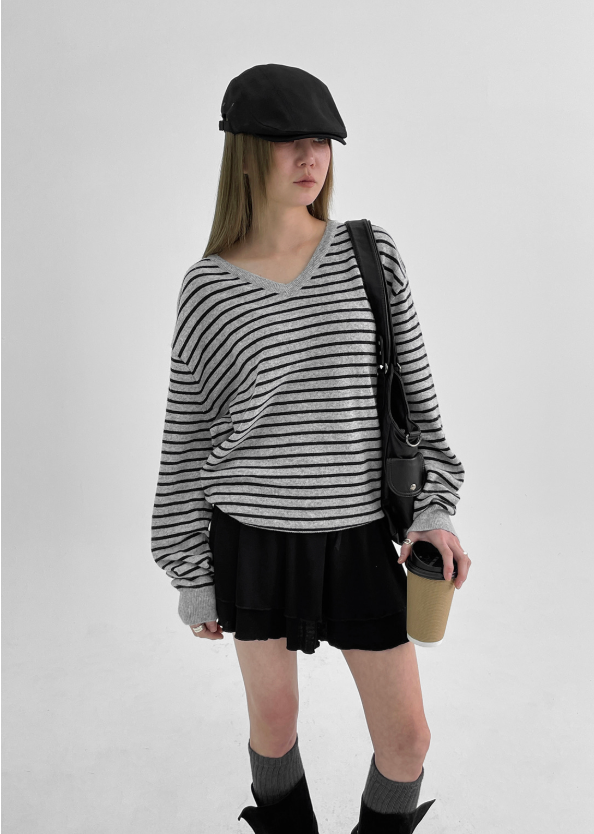 [MADE] Derromell V-neck Stripe Knit