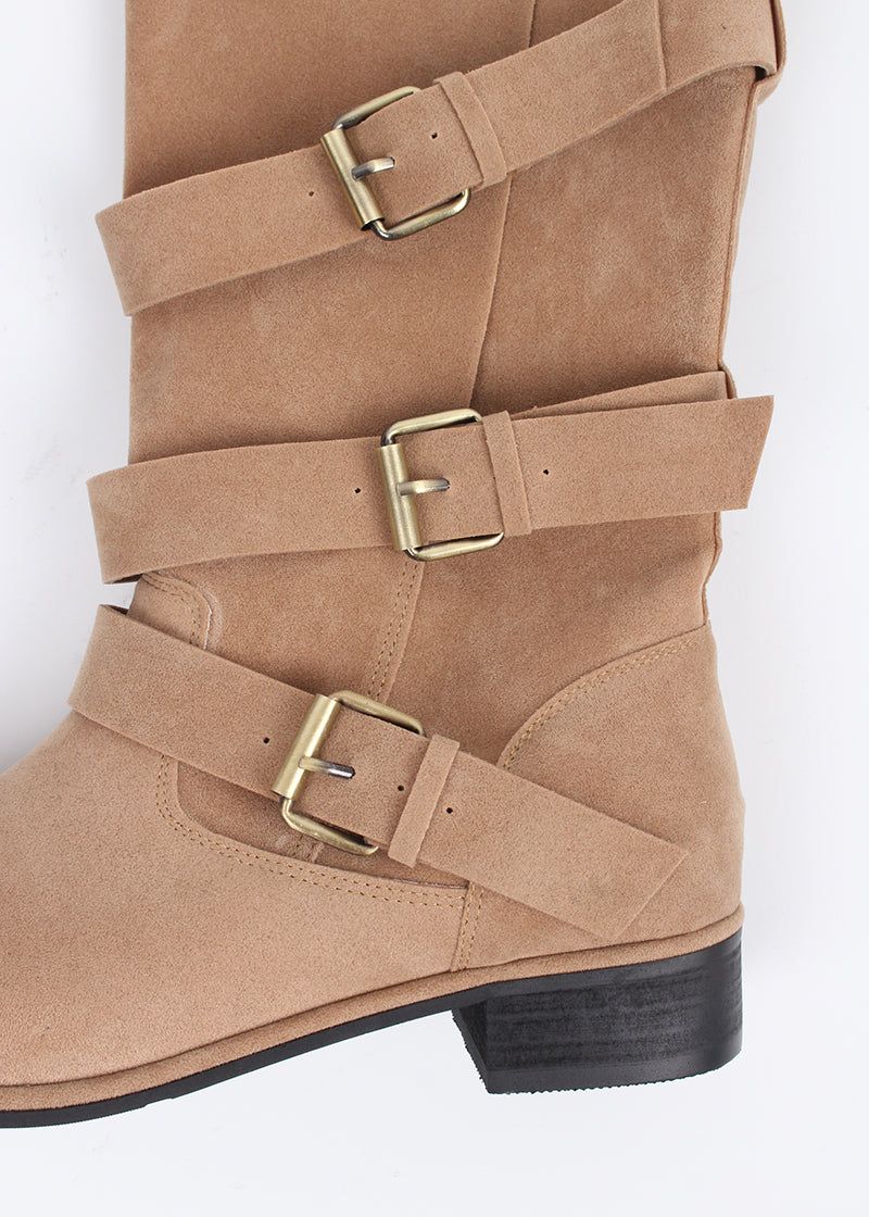 SUEDE BELT MIDDLE BOOTS
