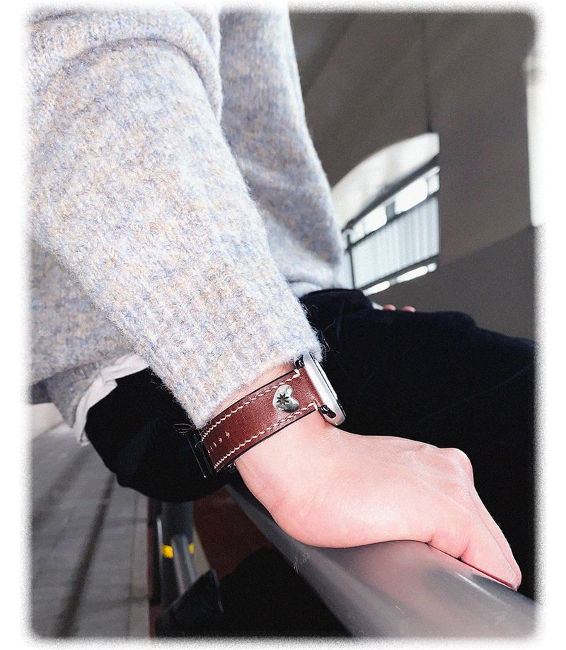 APPLE WATCH COMET HEART STRAP (BR)