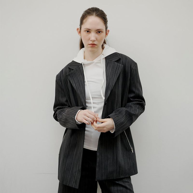 AACA(アカ)の「ジッパーストライプジャケット Navy(ジャケット/アウター)」