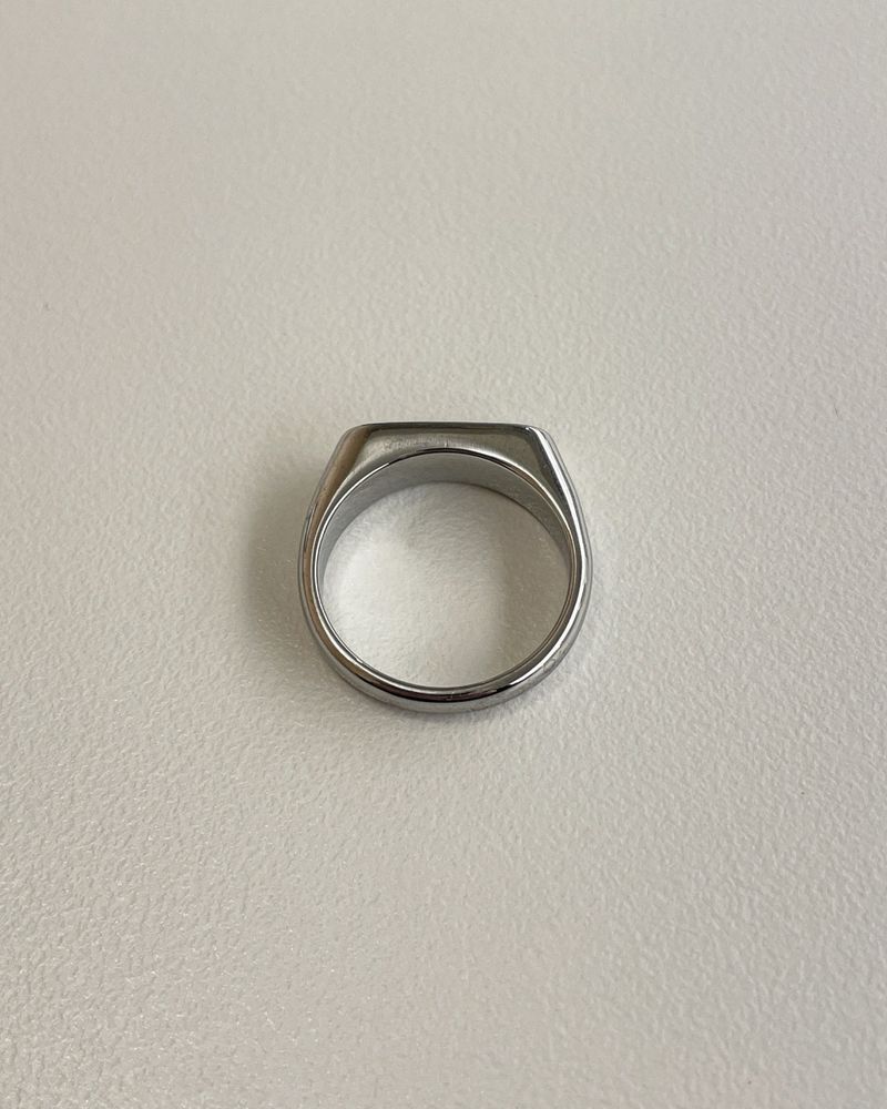 nacre bar ring