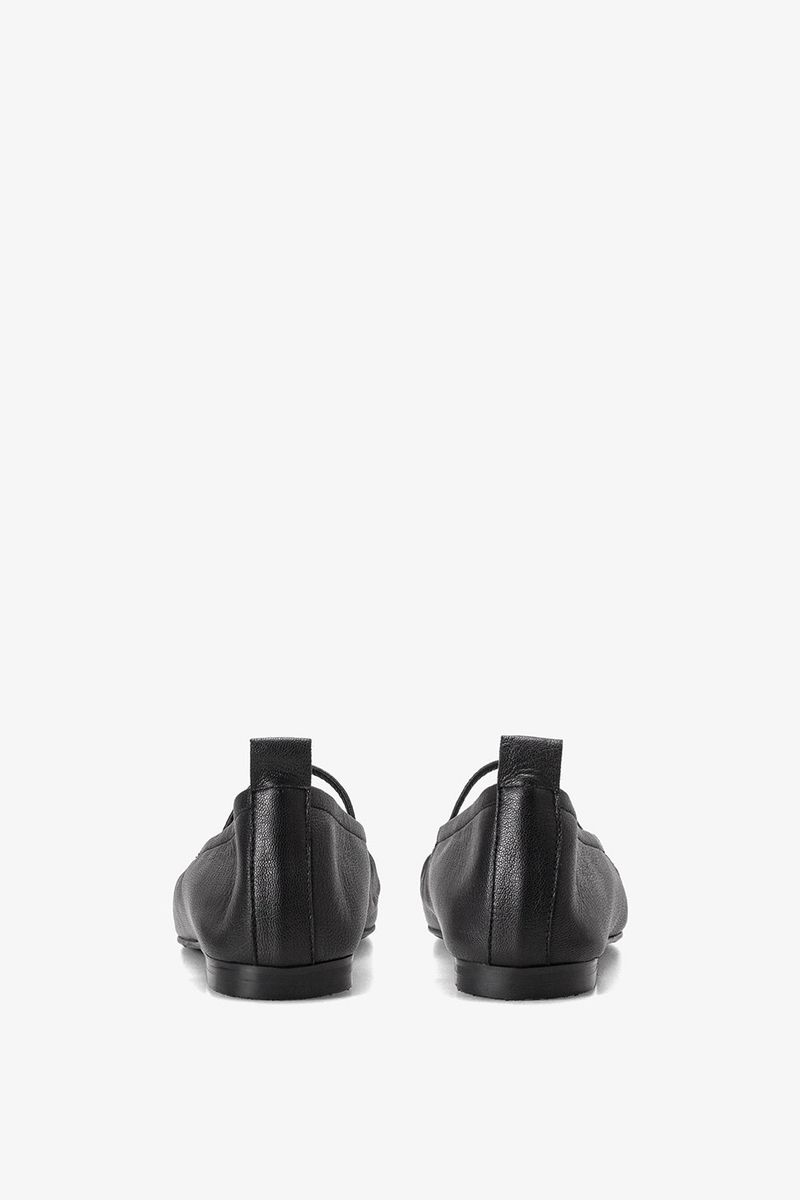 TUTU FLAT IN BLACK