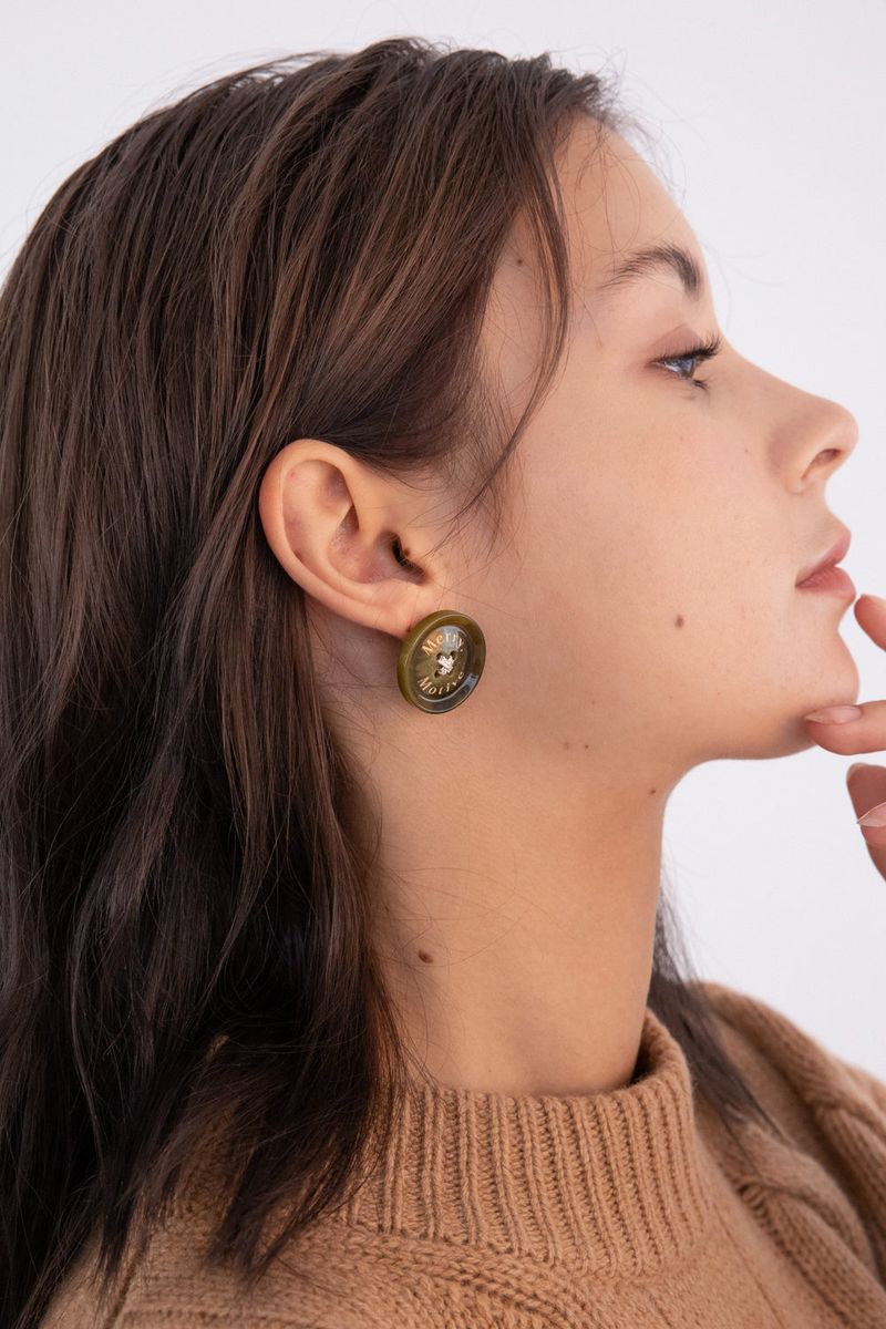 Merry,Motive signature button earring (Khaki)