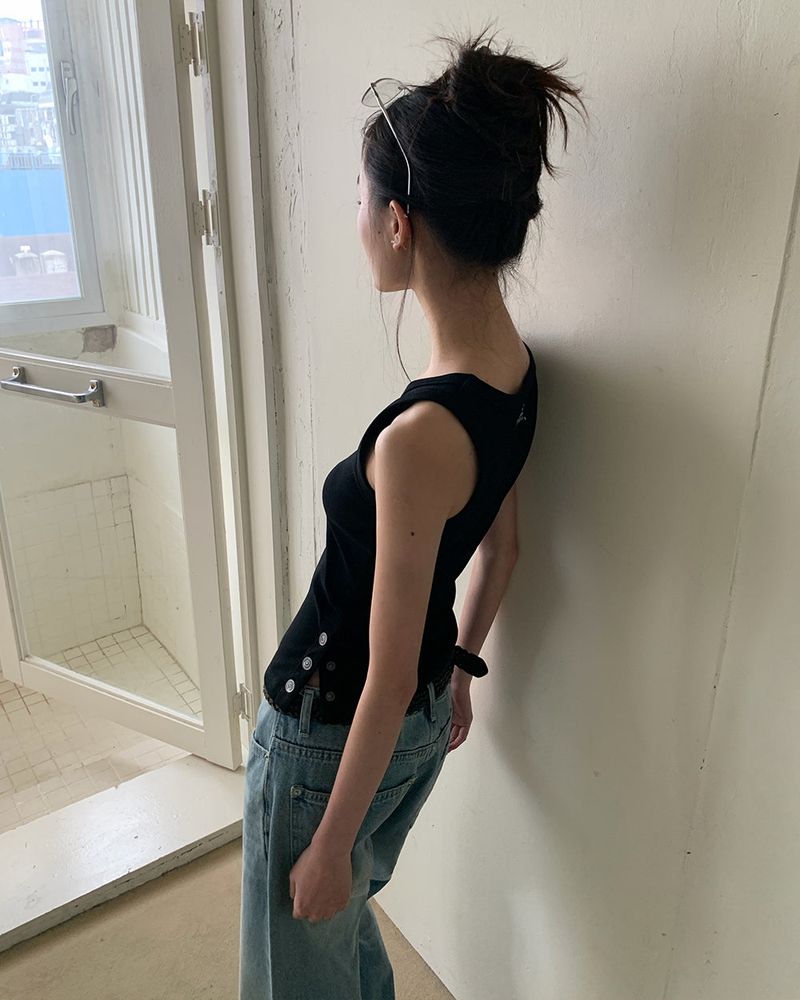 [ORIGINAL] Aeteul Snap Slit Sleeveless