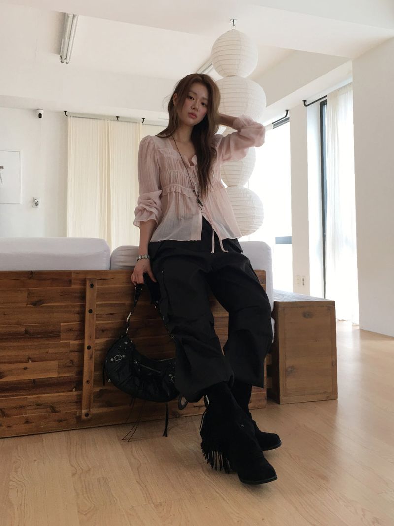 Isabelle shirring blouse