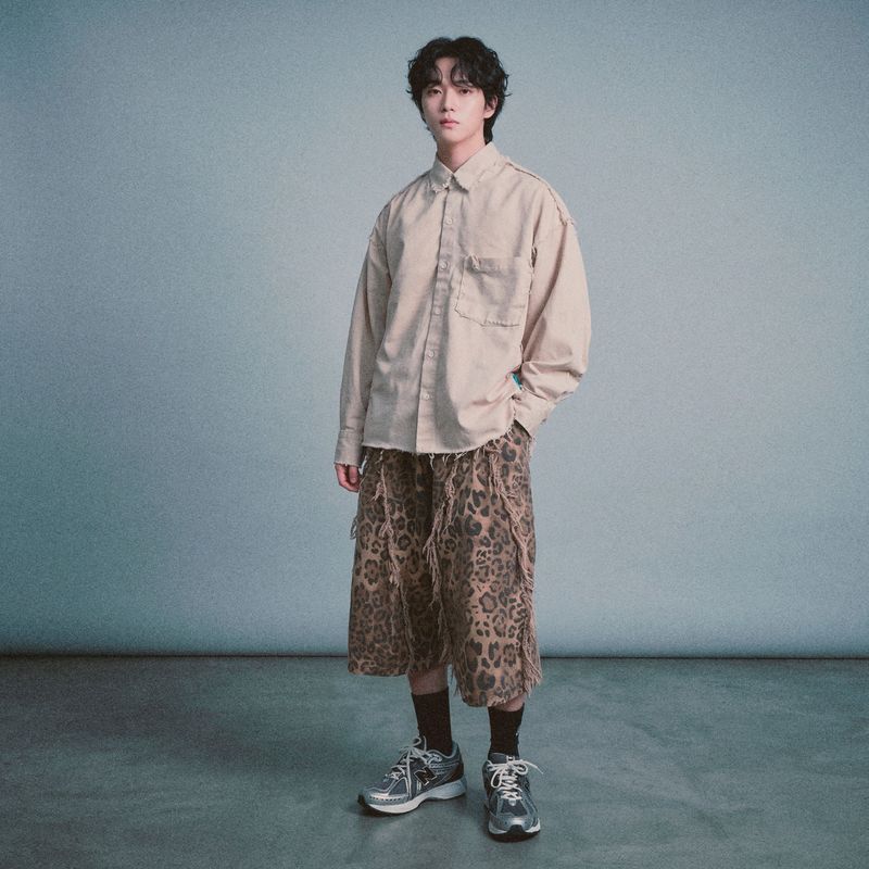 leopard grunge capri shorts_beige