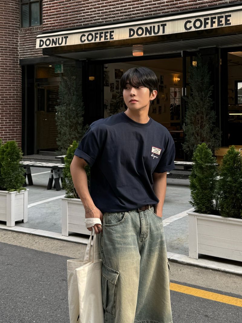 Quire patch embroidery short sleeve t-shirt