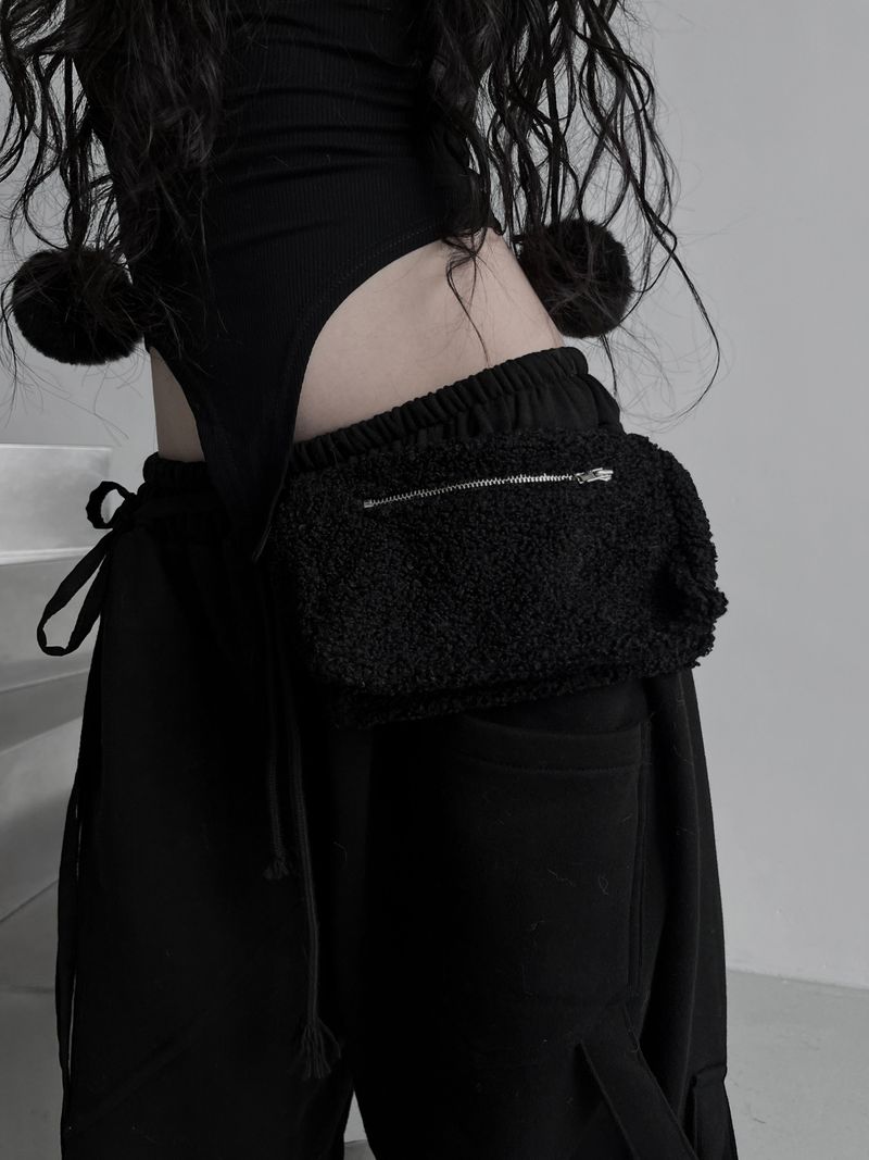 boucle strap mini belt bag (2color)