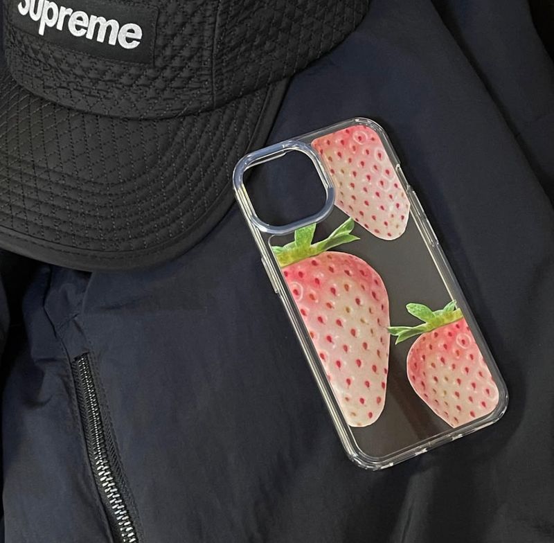 white strawberry