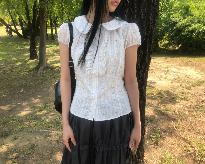 WONDER WONDER(ワンダーワンダー)の「Rohue Frill Short Sleeve Blouse(Tops)」