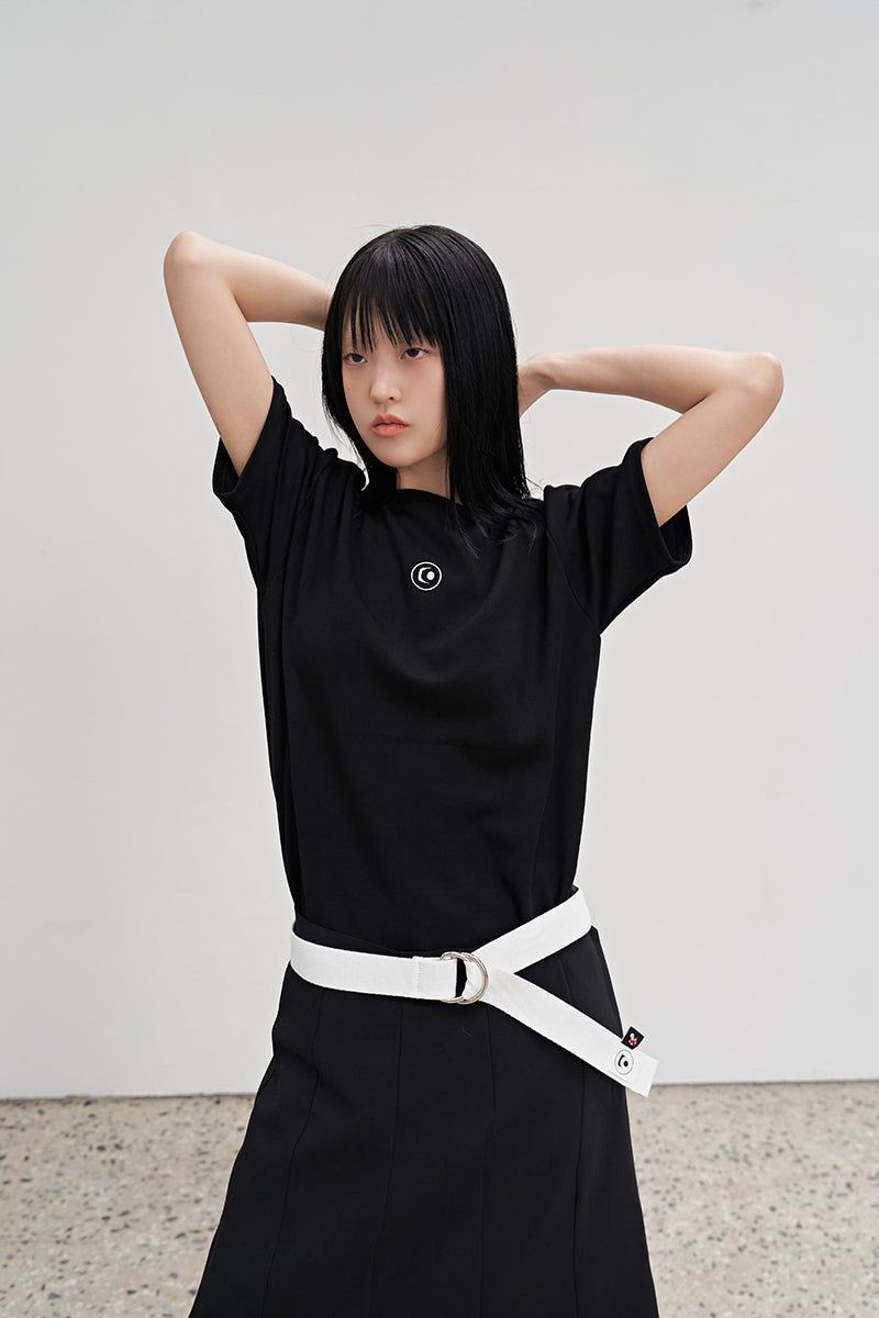 aAke LOGO SHORT SLEEVE T