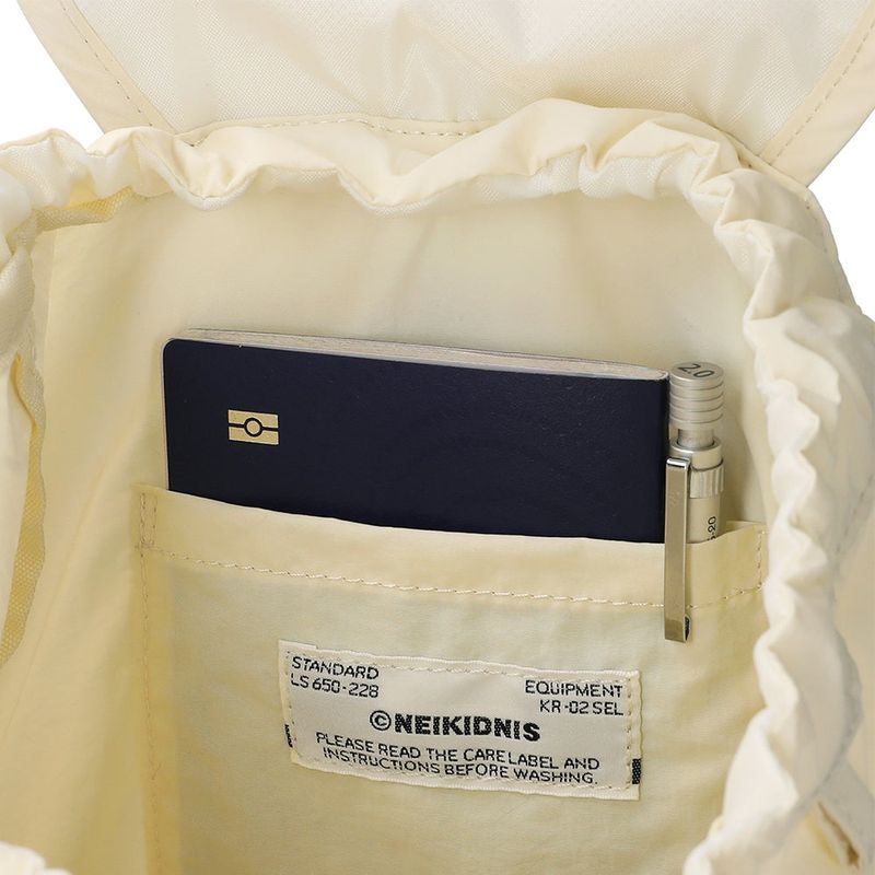 Flap Lite Backpack / Cream