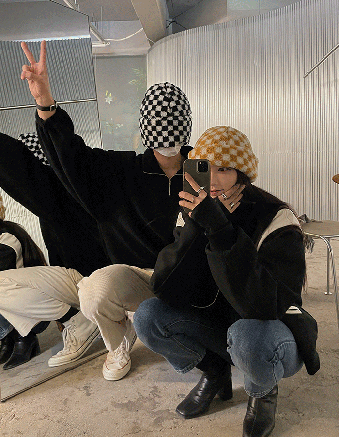 ASCLO（エジュクロ）の「チェッカーUGビーニー（帽子）」