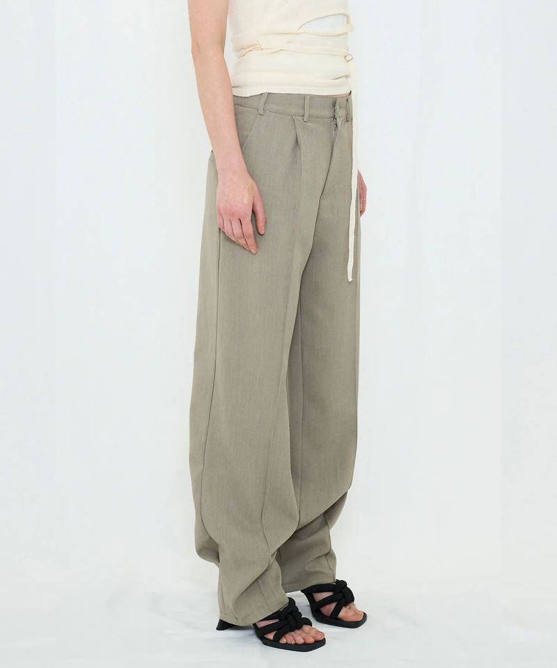 LOOSE TAPERED SLACKS
