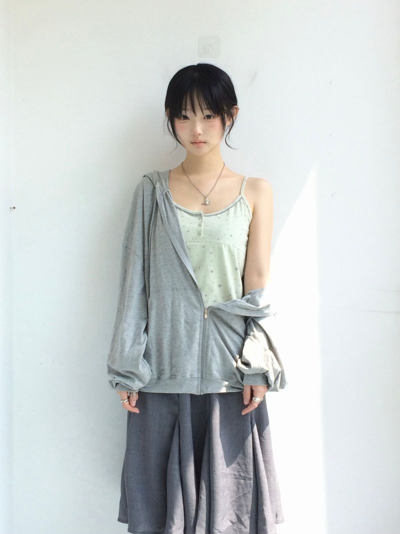Dawn Star button sleeveless