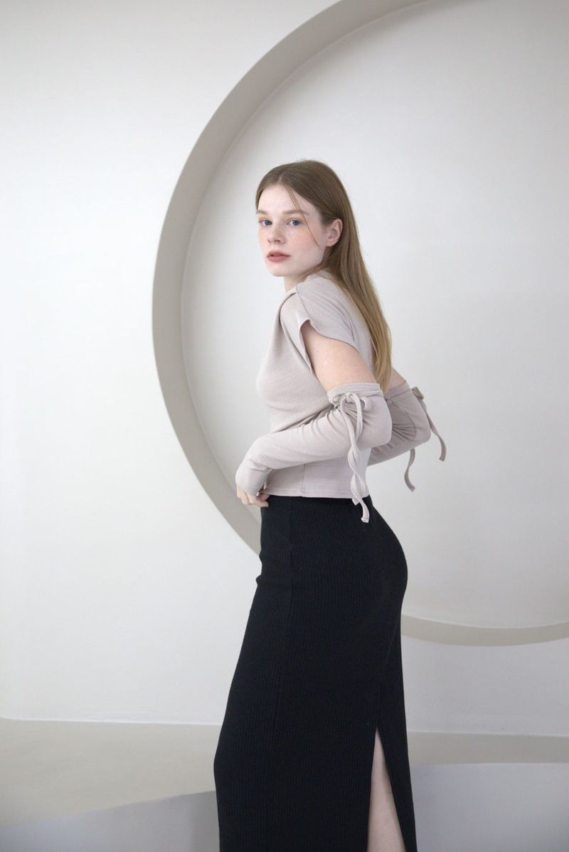 Half Neck Cut-out T-shirt Beige