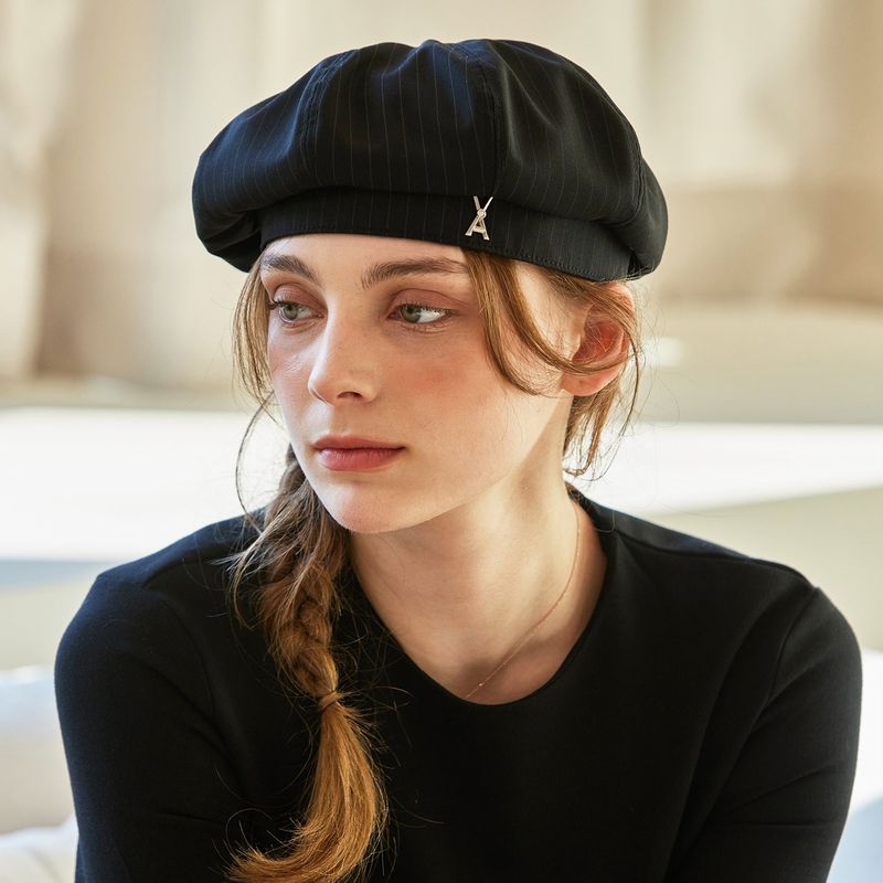 VA Cubic Stud Octagon Beret / Black