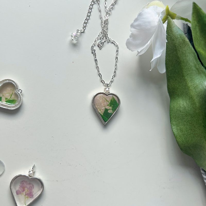 Purity necklace