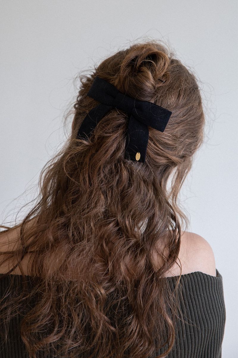  Black corduroy ribbon hairpin