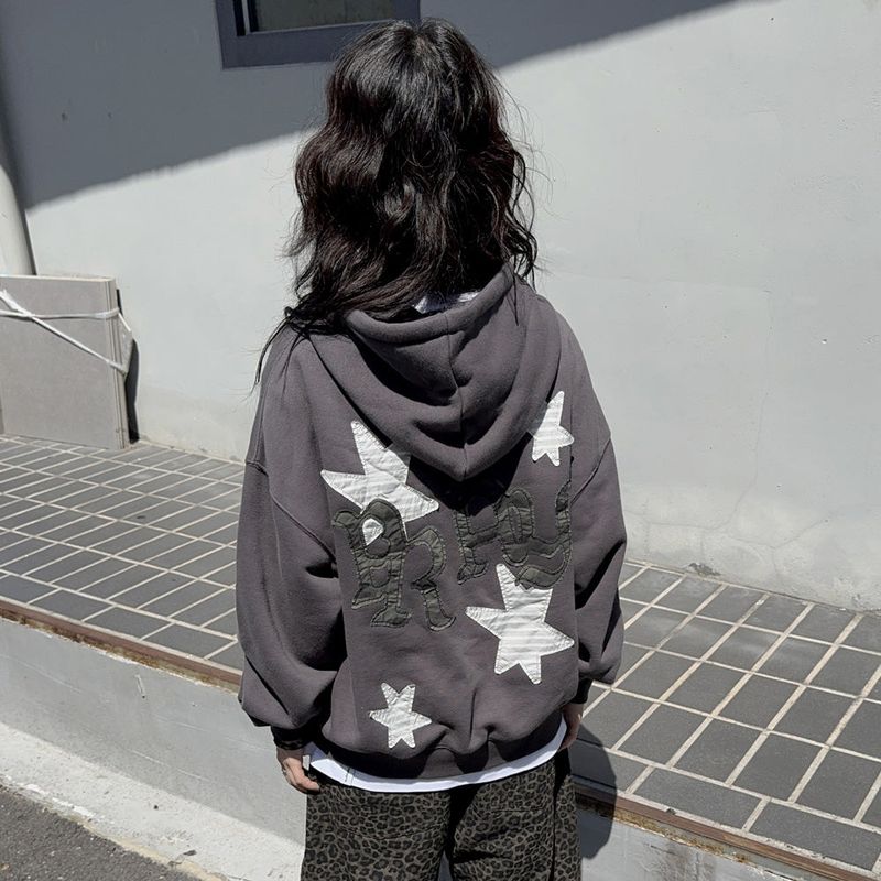 mahagrid（マハグリッド）の「PRAY APPLIQUE ZIP UP HOODIE（Tops）」