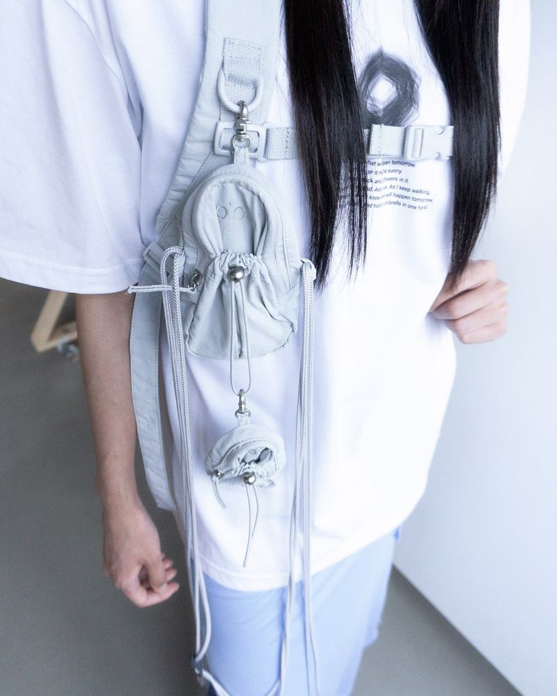 DOUBLE POCKET STRING CROSS BAG GREY