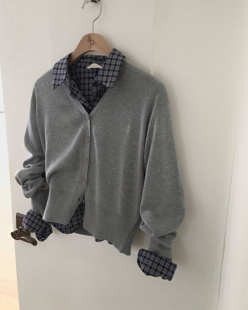 [ORIGINAL] Vale V-Neck Knit Cardigan