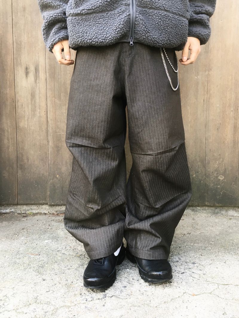 DISCERNMENT(ディサーンメント)の「Ligon Herringbone Non-Fade Curve Pants 3C(Pants)」