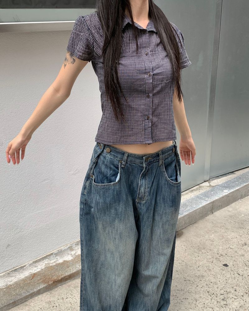 Small check shirts