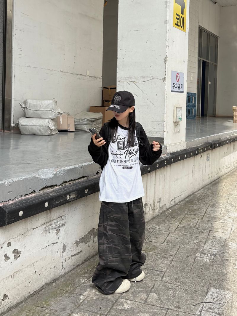 camo hip patch wide pants