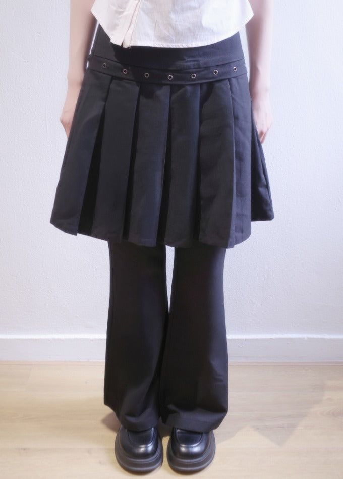 myorang（ミョラン）の「パンチングプリーツスカートパンツ（2color）（Pants）」