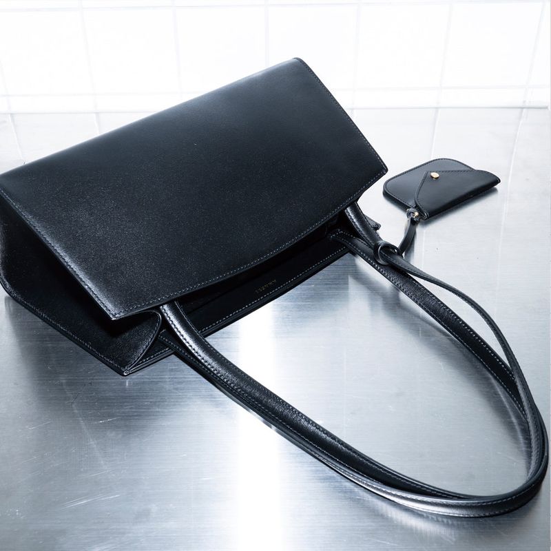 BOYD MEDIUM Black