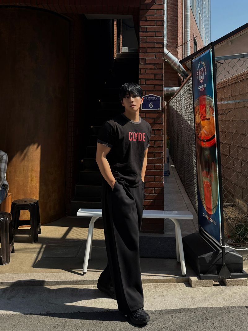 Straight wide sweatpants