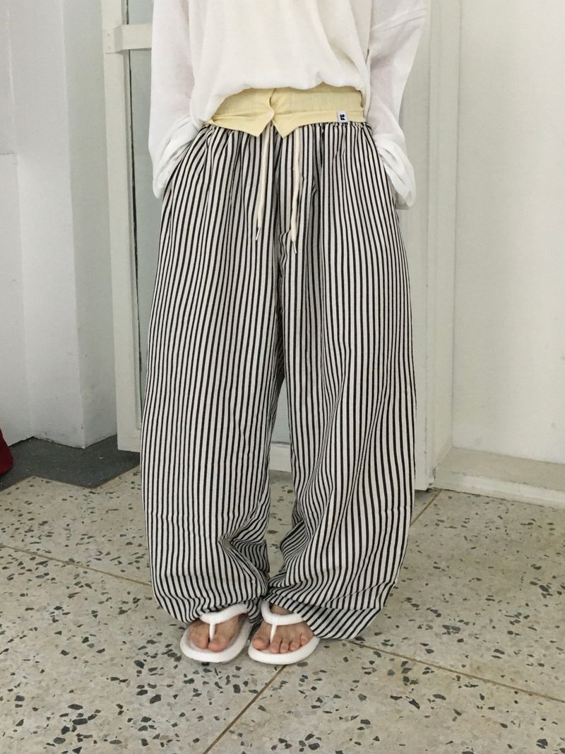Seersucker striped wide pants (2c)