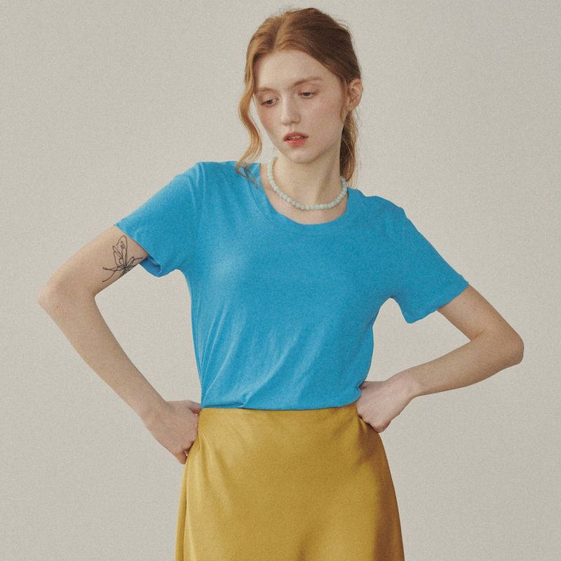 Melrose Essential T-Shirt