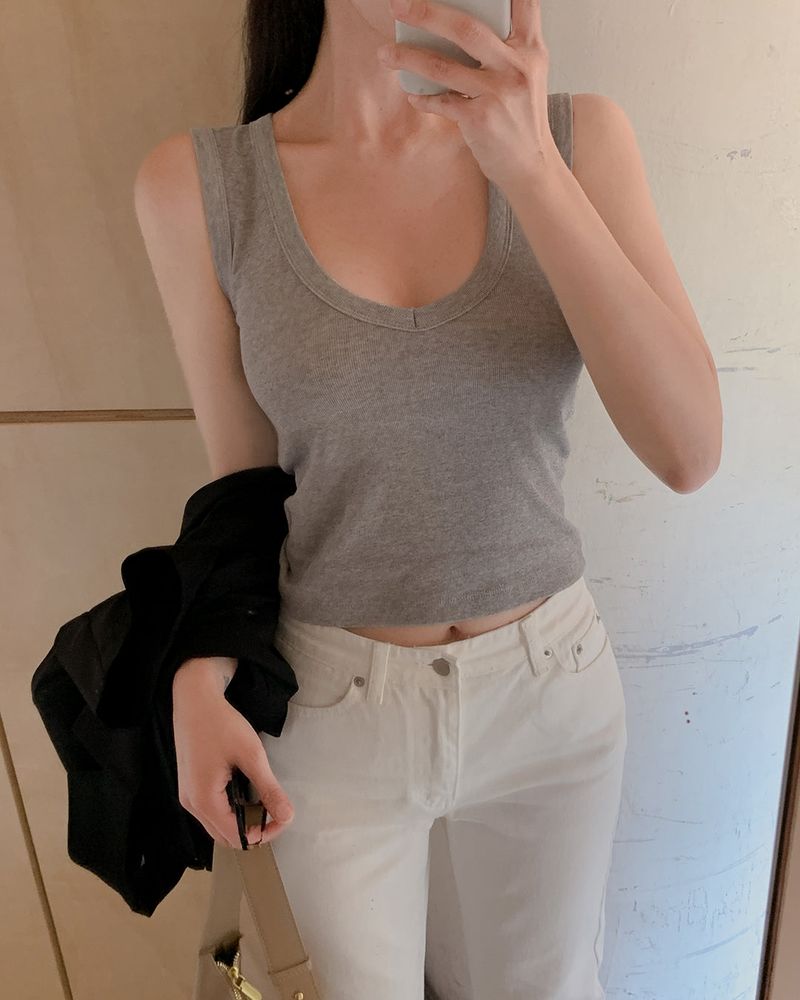 Neff V-neck sleeveless