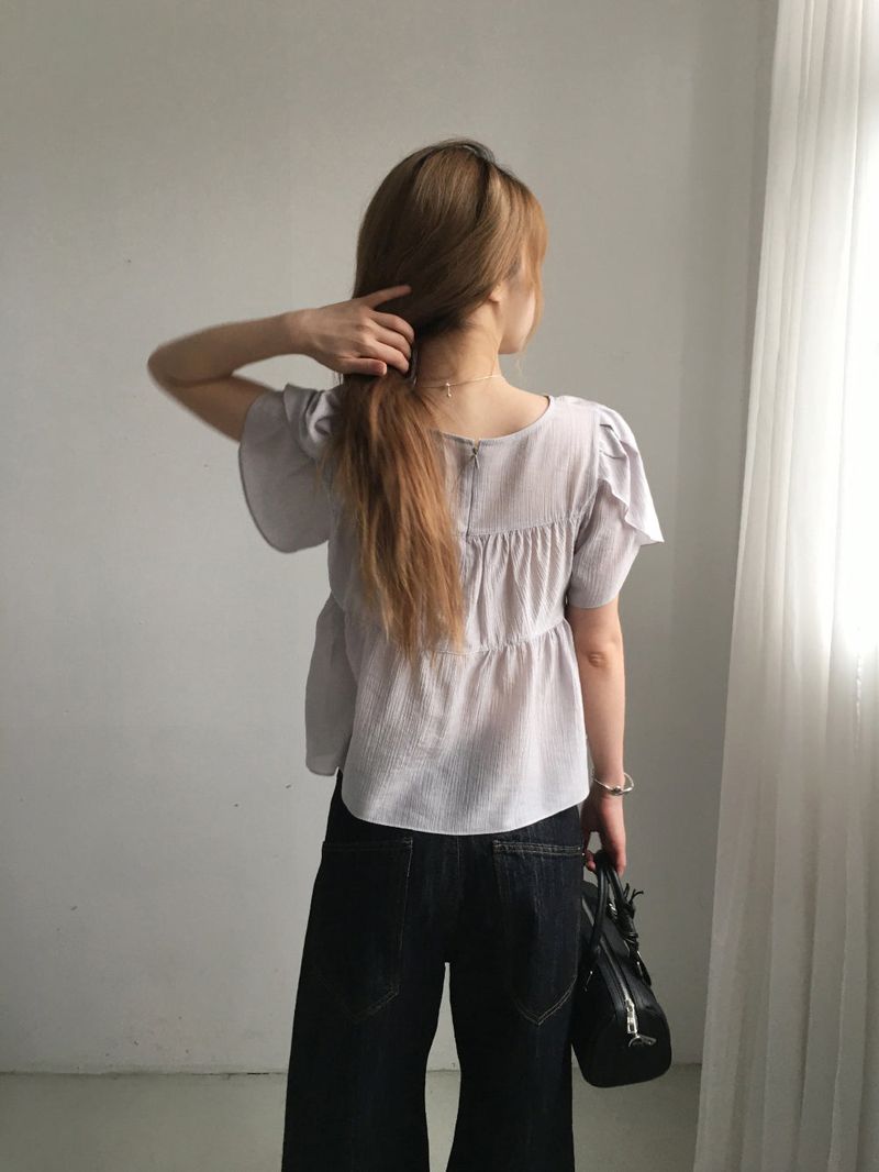 Tulip puff Blouse