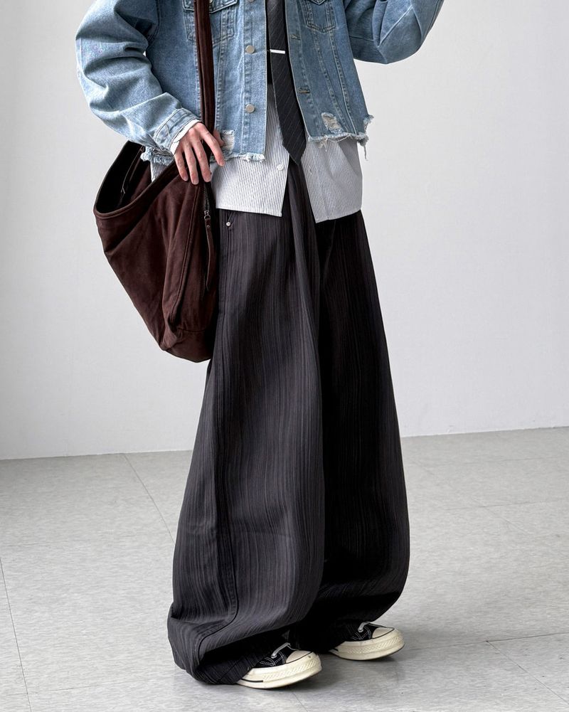 Shiny Stripe Balloon Pants