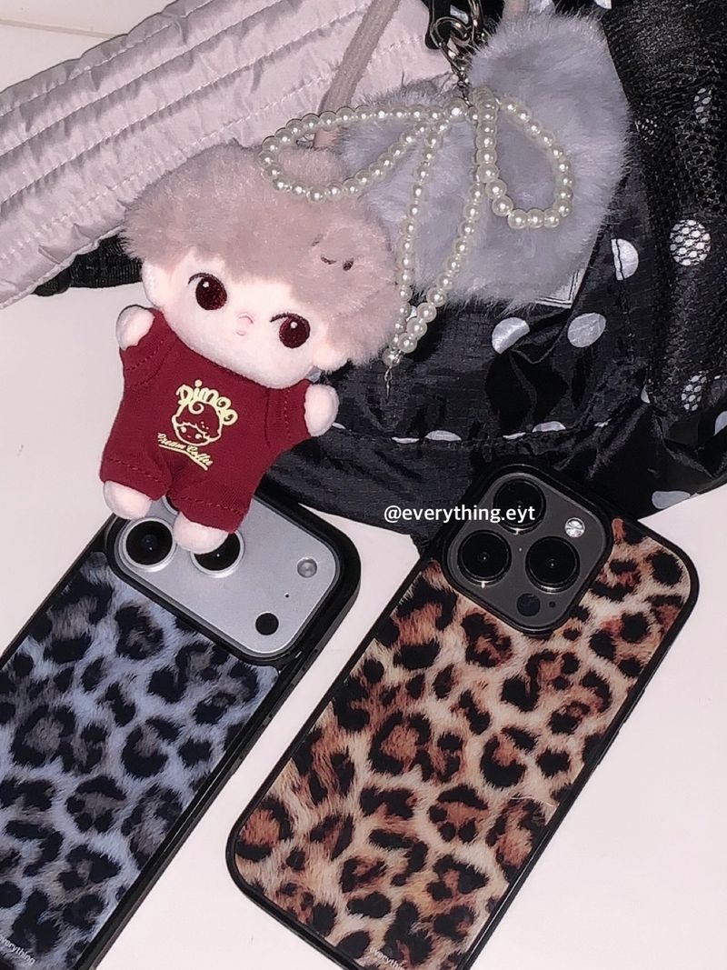 [magsafe glass] leopard fur case - grayish blue