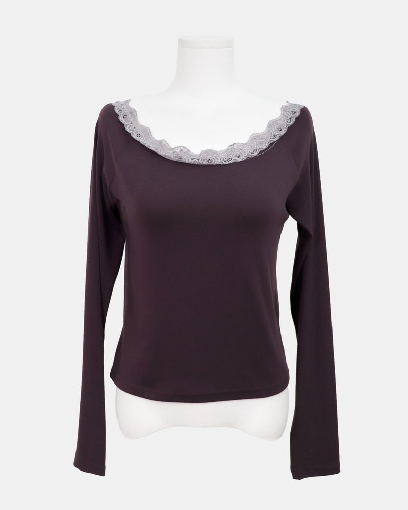 Enu Lace Lip-Neck Long Sleeve T-Shirt