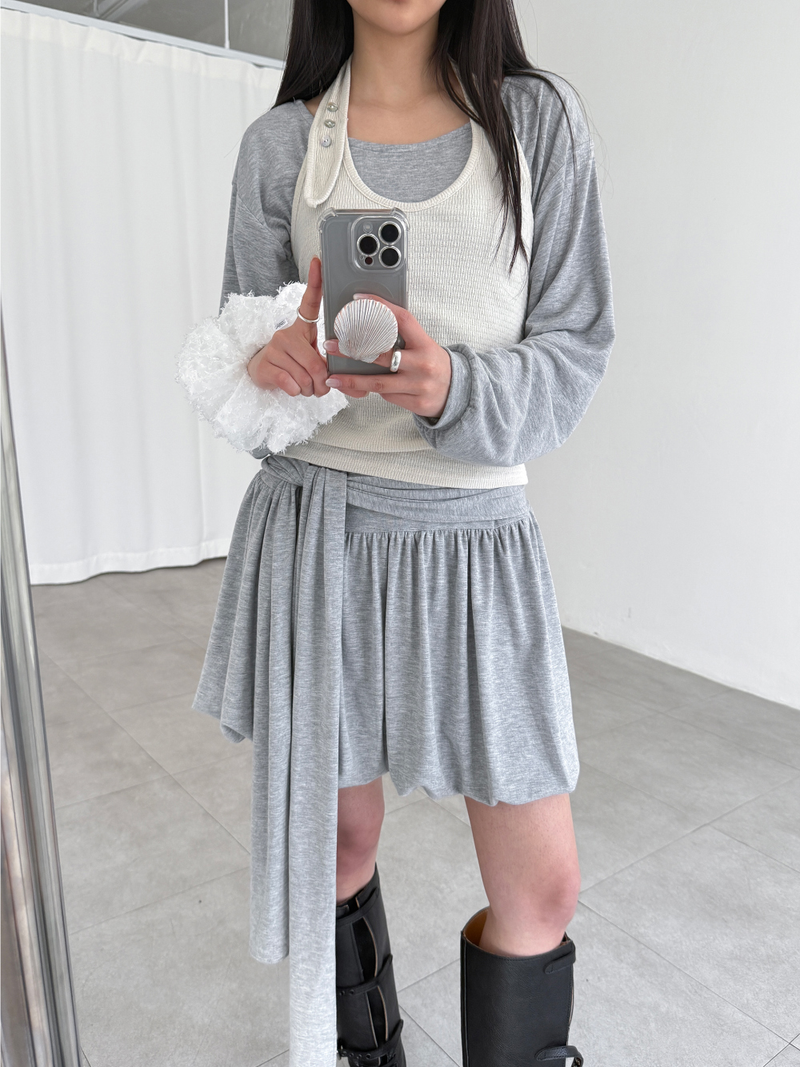 Eunarkive（ウナカイブ）の「バルーニーシャーリングドレス (2color)（ワンピース/ドレス）」