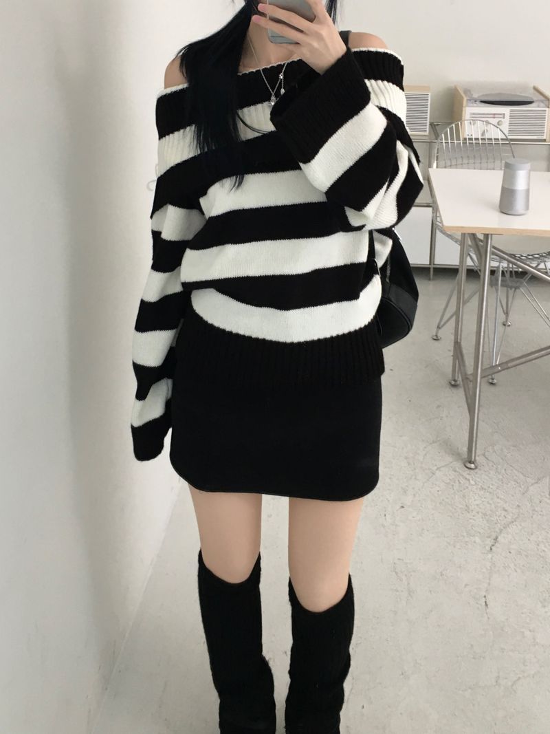 Tommy Stripe Off Knit (2 colors)