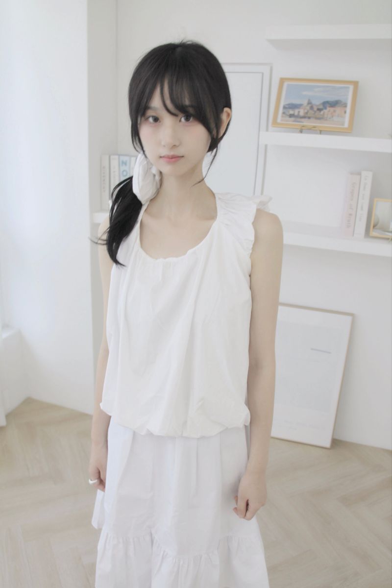 Balloon frill blouse crunch set