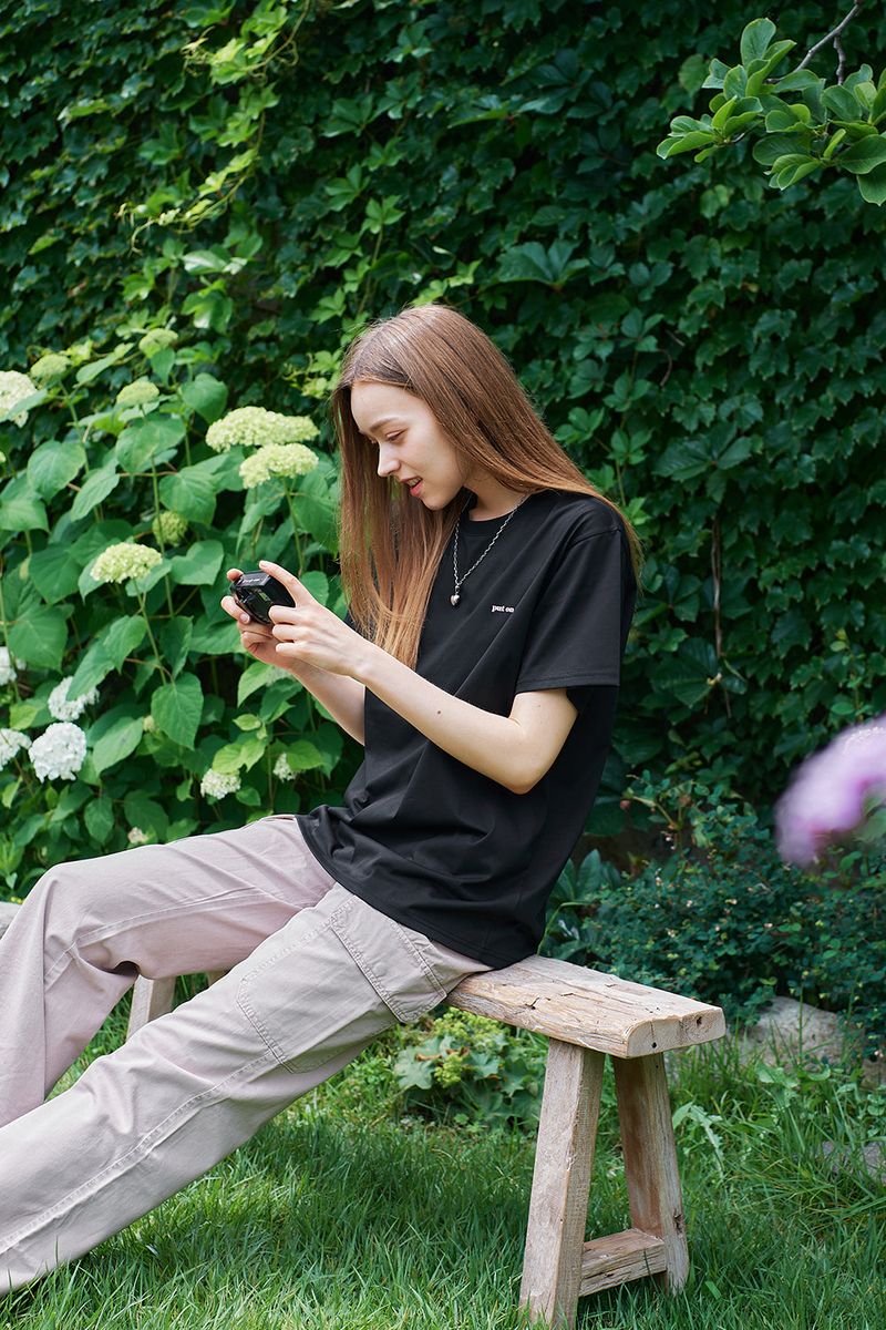 ROUND LOGO OVERSIZED T-SHIRTS_2COLORS