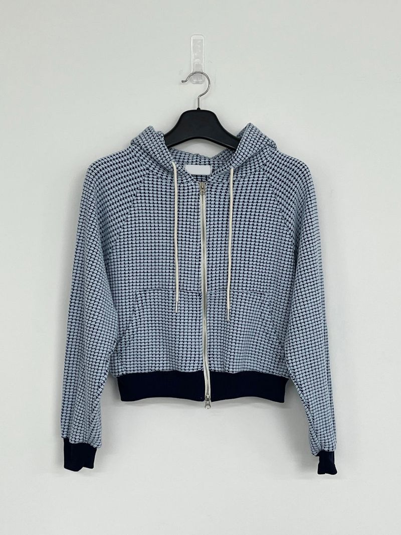 Univer zip-up