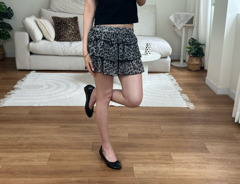 leo frill chiffon skirt